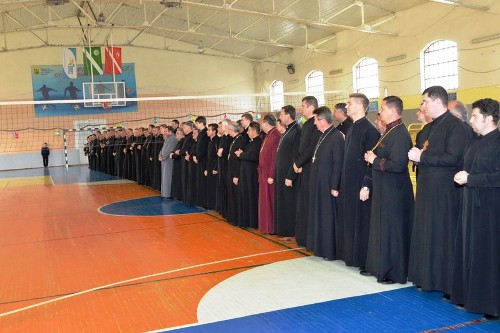 Більше ста священиків змагалися у Коломиї